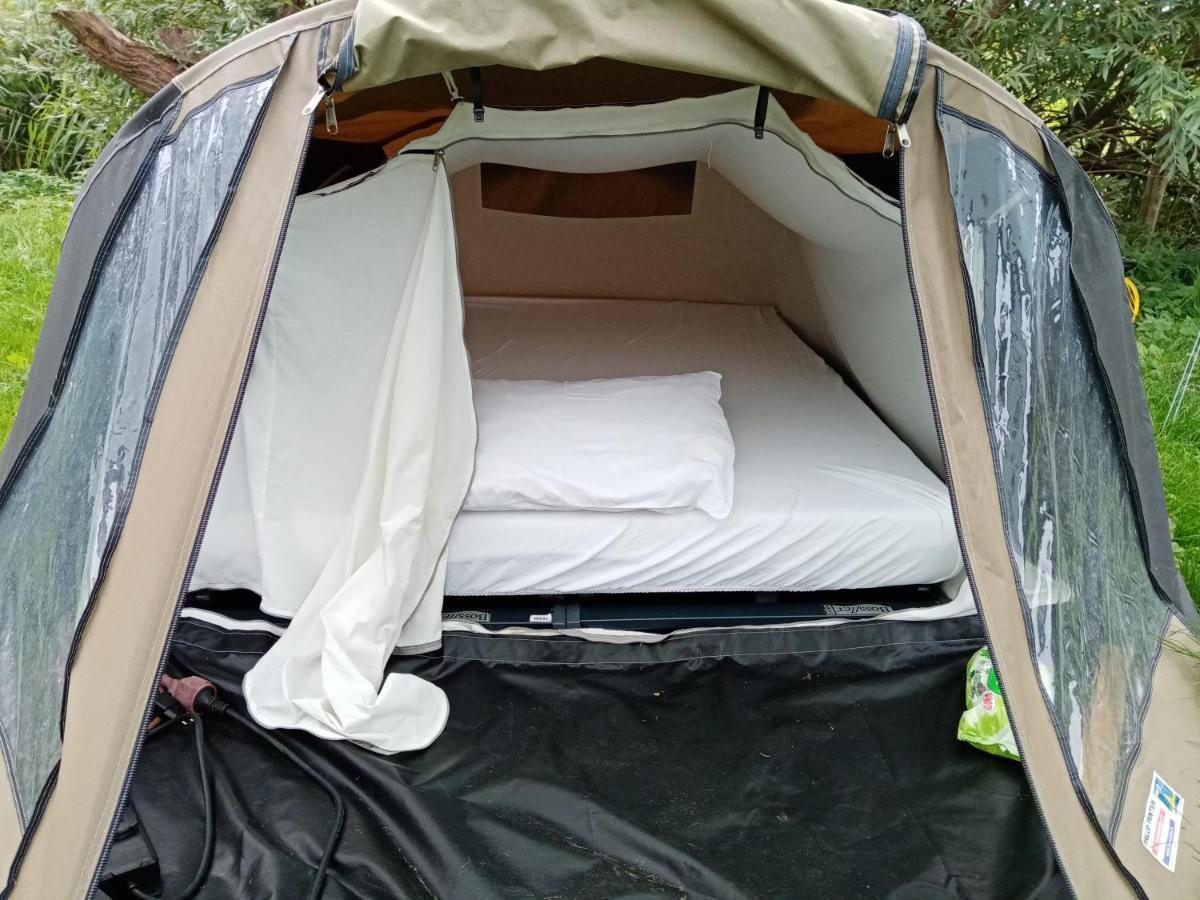 Basic 2P Tent Sotterum Hotel Cornwerd Exterior photo